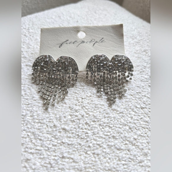 NWT! - Free People, Hearts On Fire Dangle Earrings, Silver - NEW! - Picture 1 of 3